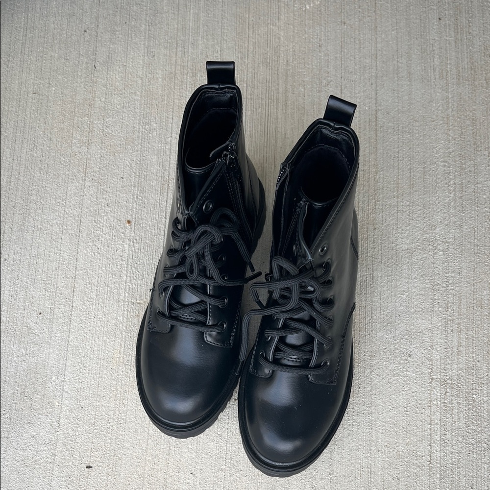 wonder nation Black Zipper Lace-Up Boots